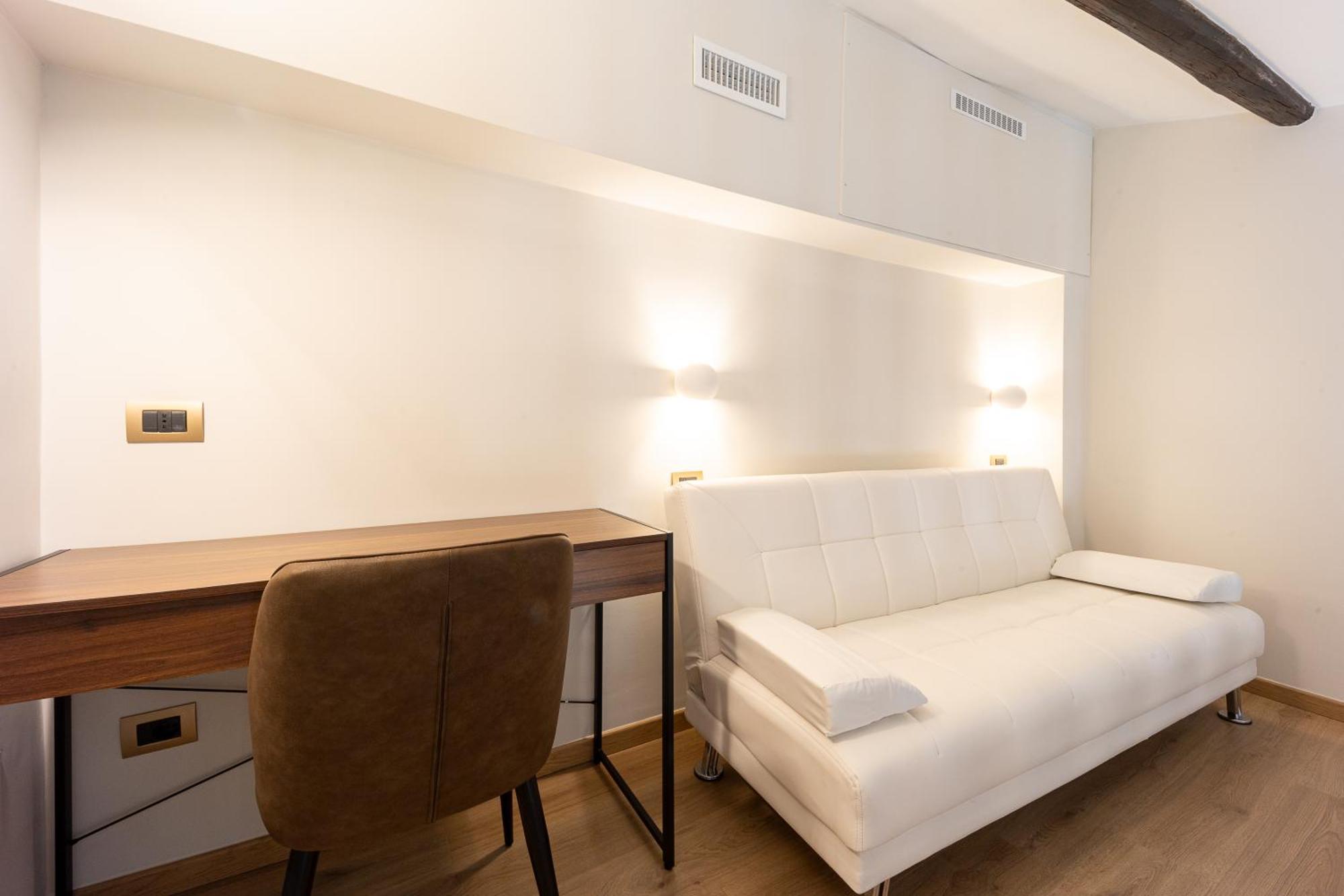 Dimora Cardinal Moroni Hotel Rome Buitenkant foto