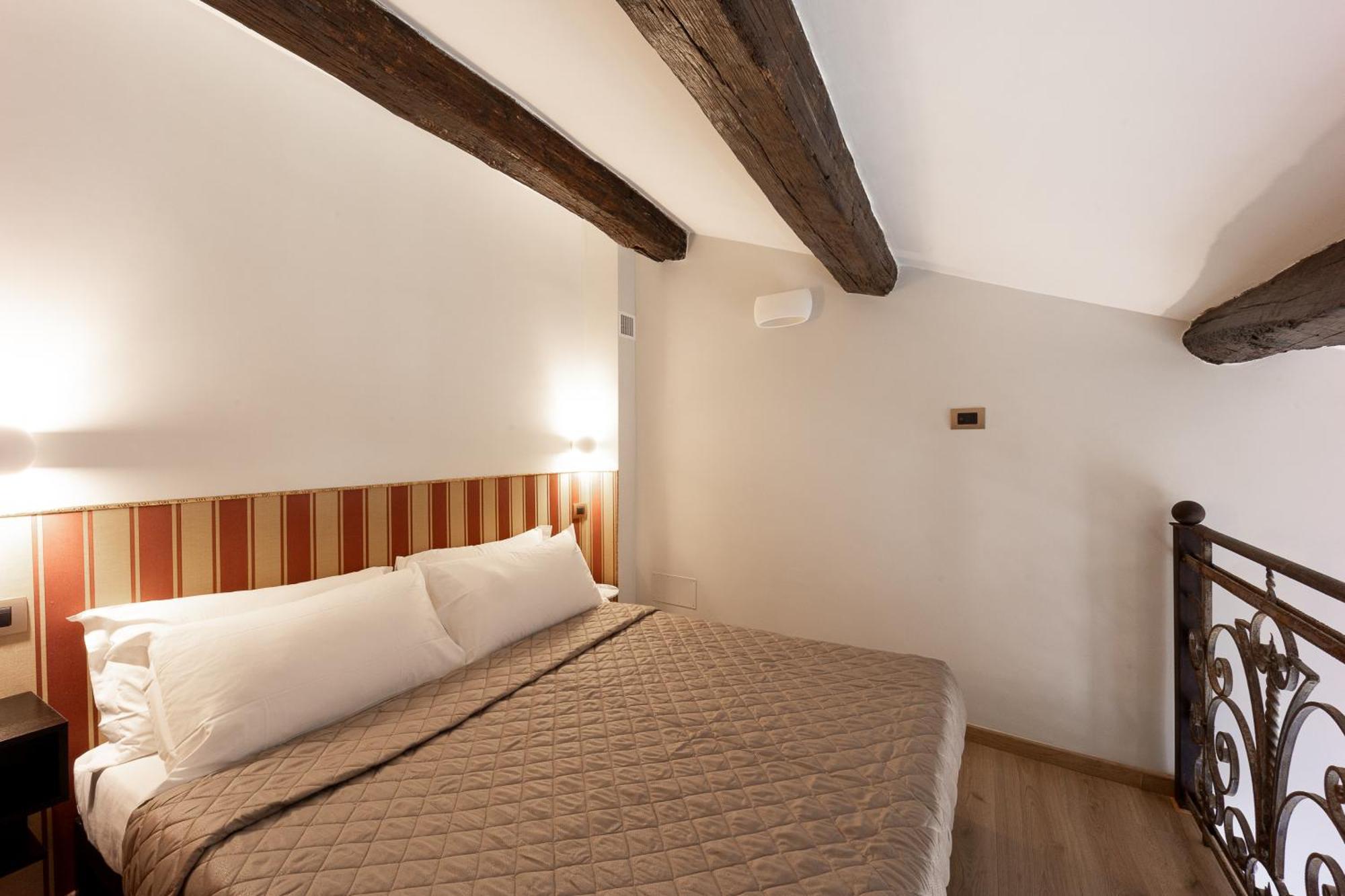 Dimora Cardinal Moroni Hotel Rome Buitenkant foto